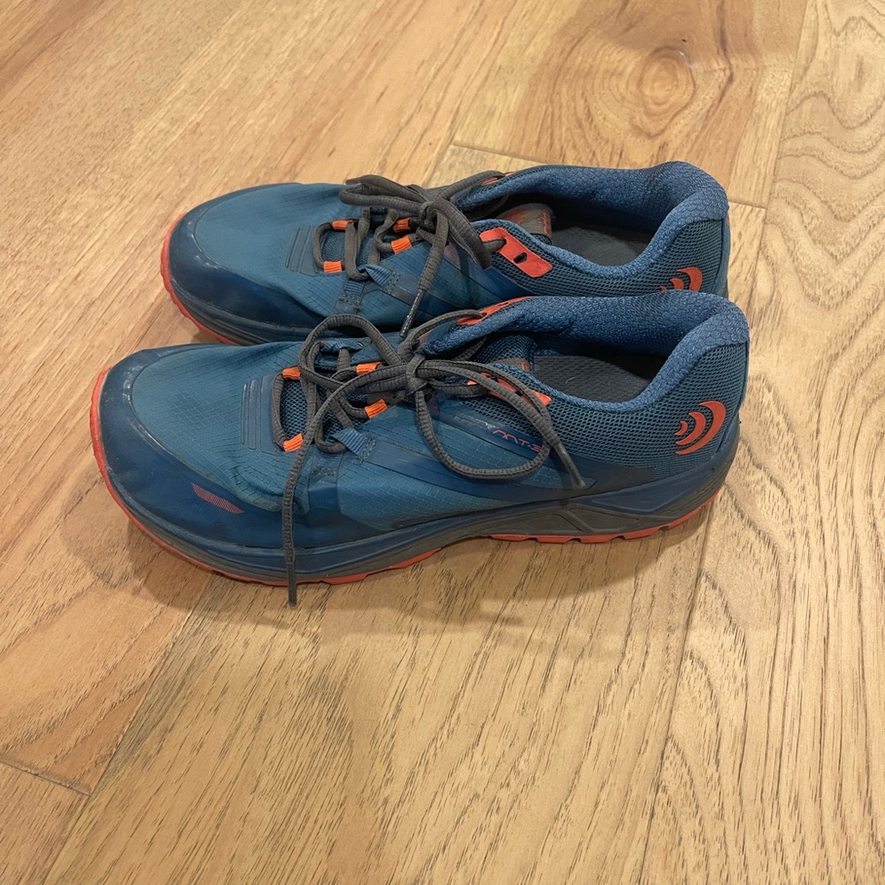 Topo Blue and Orange Athletic Shoes